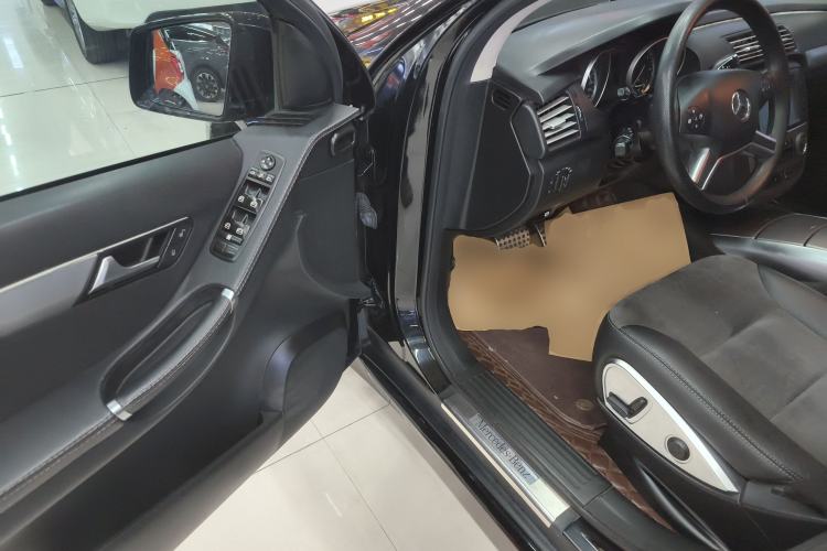 Used Mercedes-Benz R-Class 2014 R 320 4MATIC Business Model
