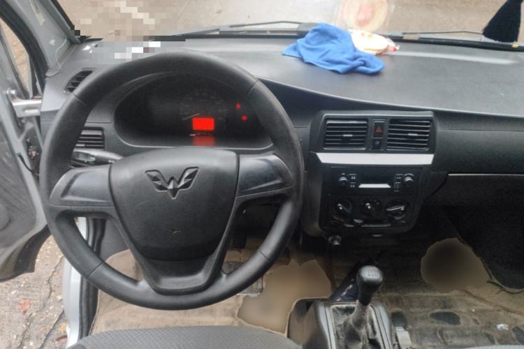 Used Wuling Rongguang 2012 1.5L Extended Basic Version Steering Wheel