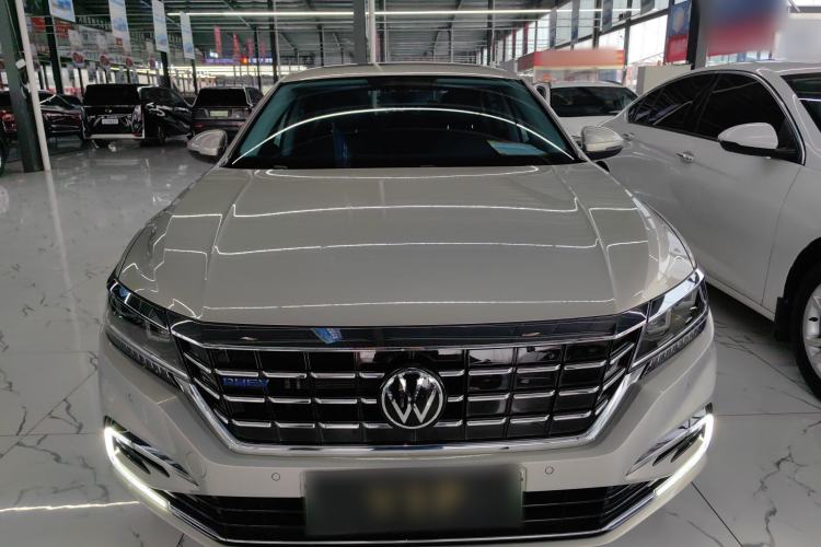 Used Volkswagen Passat New Energy 2020 430 PHEV Hybrid Luxury Edition China VI Standard Front