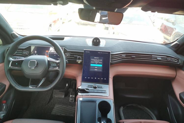 Used Nio EC6 2020 440 km Performance Version Center Console