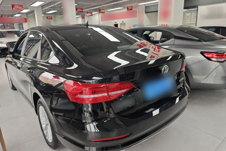 Used Volkswagen Lavida 2018 1.5L Automatic Comfort Edition China V Standard Rear Left 45 Deg