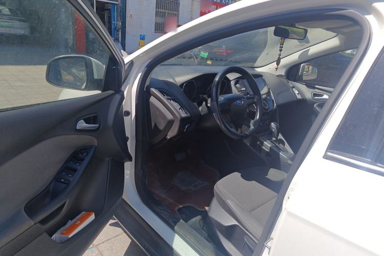 Used Ford Focus 2012 Hatchback 1.6L Automatic Comfort Model Driver Seat