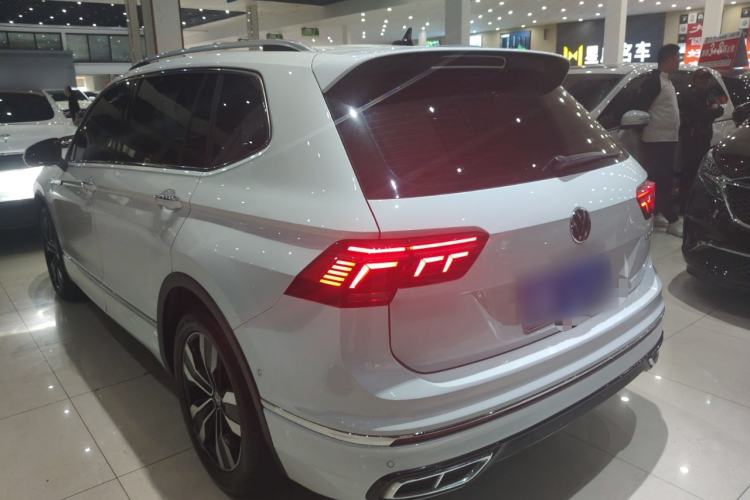 Used Volkswagen Tiguan L 2024 330TSI Automatic Two-Wheel Drive R-Line Enhanced Edition Rear Left 45 Deg