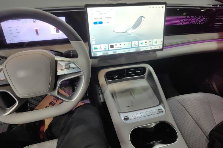 Used BYD Sealion 06 New Energy 2025 Model DM-i 170 Navigation Plus Edition Center Console