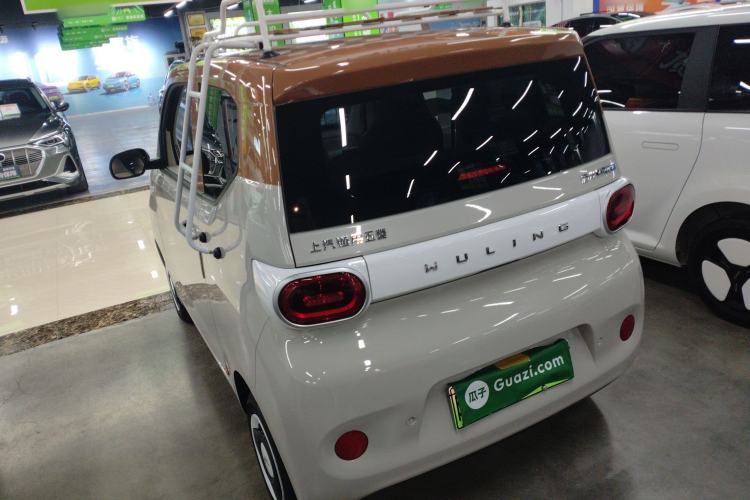 Used Wuling Hongguang MINIEV 2024 3rd Generation 215km Youth Edition Rear Left 45 Deg
