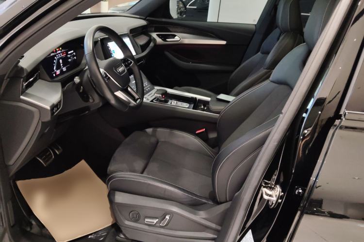 Used Audi Q6 2024 45 TFSI quattro Qiyun Edition Flying Rider Package 7-seater
