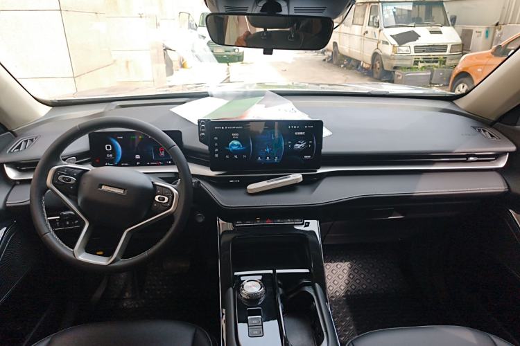Used Haval H6 2022 3rd Generation 1.5T Automatic Two-Wheel Drive Max Center Console