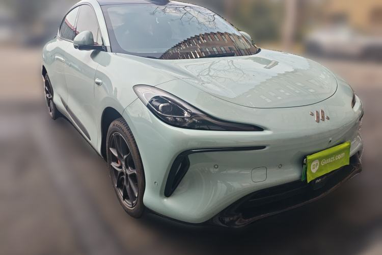 Used IM LS6 2023 Max Standard Edition Front Right 45 Deg