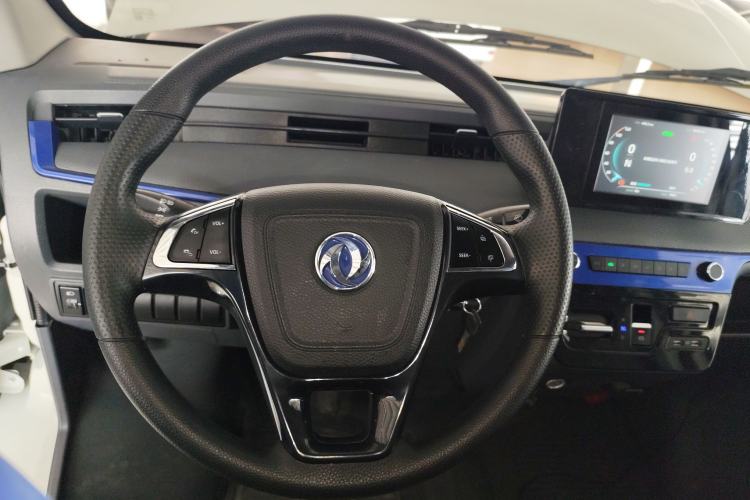 Used Dongfeng Yufeng EM26 2023 High-End Model 41.86 kWh CATL Steering Wheel