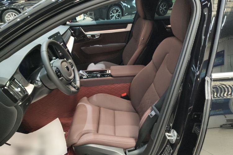 Used Volvo S90 2026 B5 Zhiyuan Luxury Edition