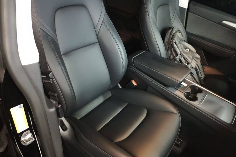 Used Tesla Model Y 2023 Long-Range All-Wheel-Drive Version