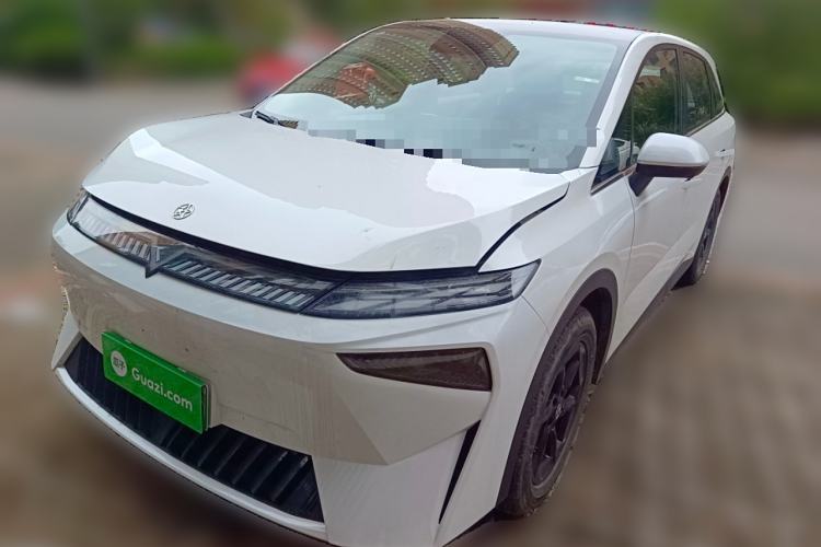 Used Venucia VX6 2024 520 Travel Edition