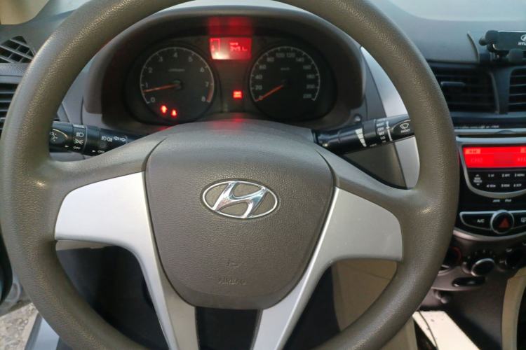Used Hyundai Verna (older generation) 2010 Sedan 1.4L Manual Comfort GS