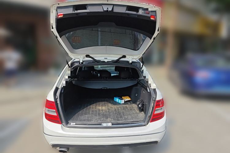 Used Mercedes-Benz C-Class 2011 C 200 Fashion Travel Edition
