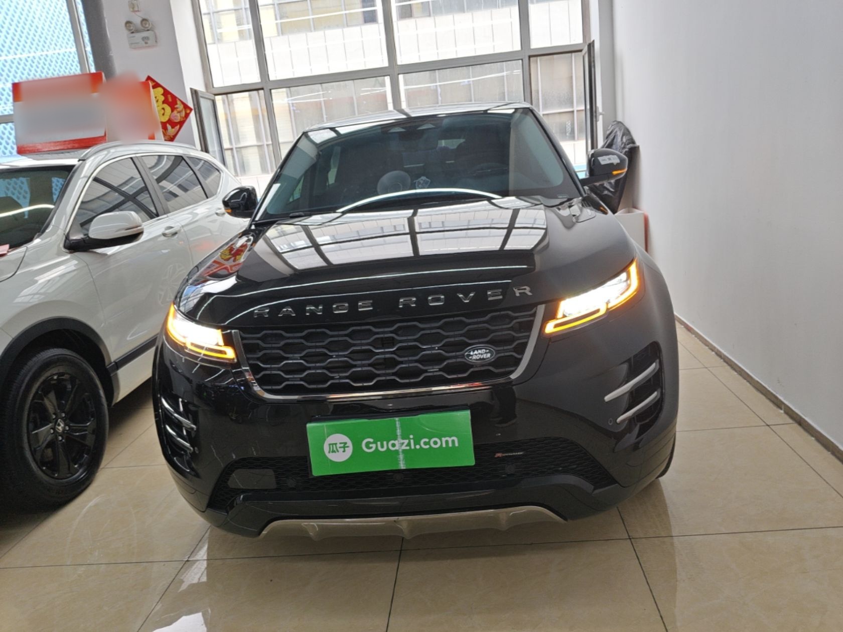 Land Rover Range Rover Evoque 2022 — фото 2