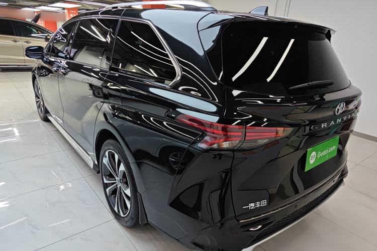 Used Toyota Granvia 2024 2.5L Hybrid Prestige ULTRA Edition
