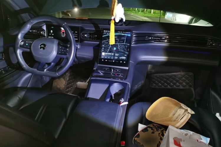 Used Nio ES6 2022 100kWh Sport Edition Center Console