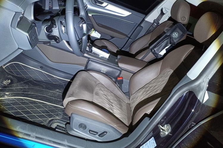 Used Audi A7L 2024 45TFSI quattro S-line Visionary Edition Flow Crystal Package