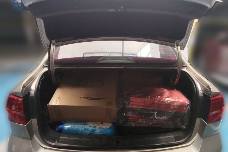 Used Volkswagen Bora 2016 1.6L Automatic Fashion Model