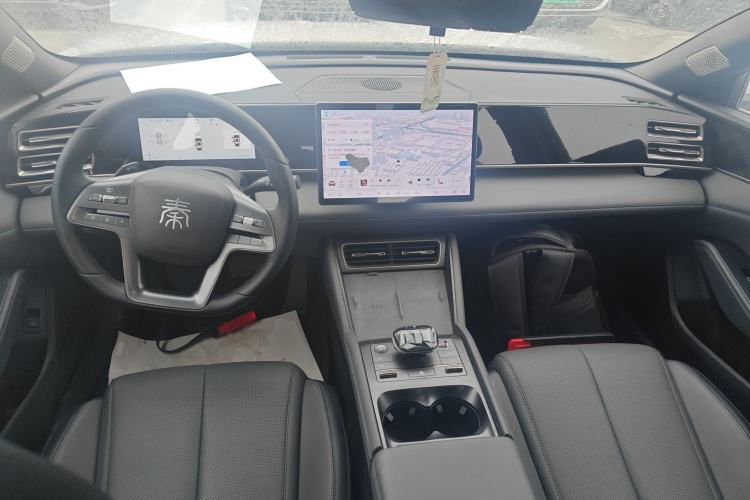 Used BYD Qin L 2025 DM-i Smart Drive 120KM Superior Model
