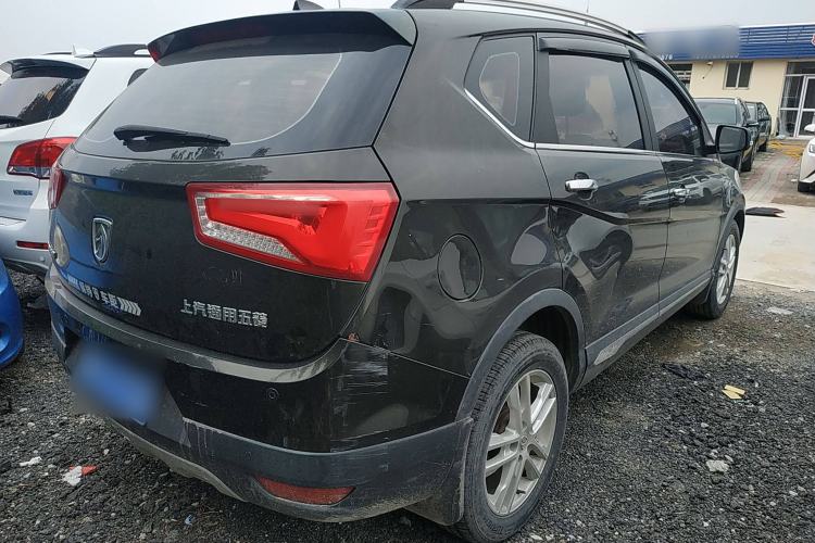 Used Baojun 560 2015 1.8L Manual Elite Edition
