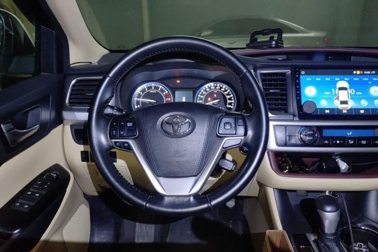 Used Toyota Highlander 2017 2.0T Four-Wheel Drive Luxury Edition 7 Seats