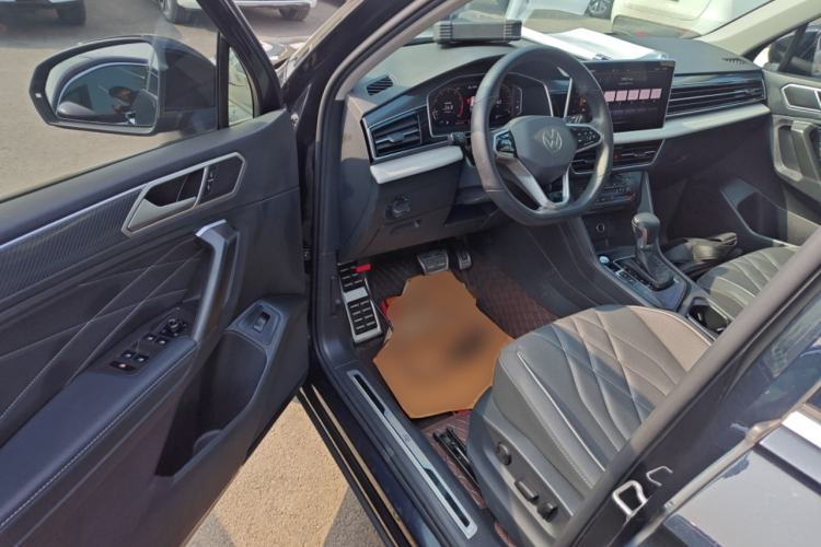 Used Volkswagen Tiguan L 2022 330TSI Automatic Two-Wheel Drive R-Line Enhanced Edition