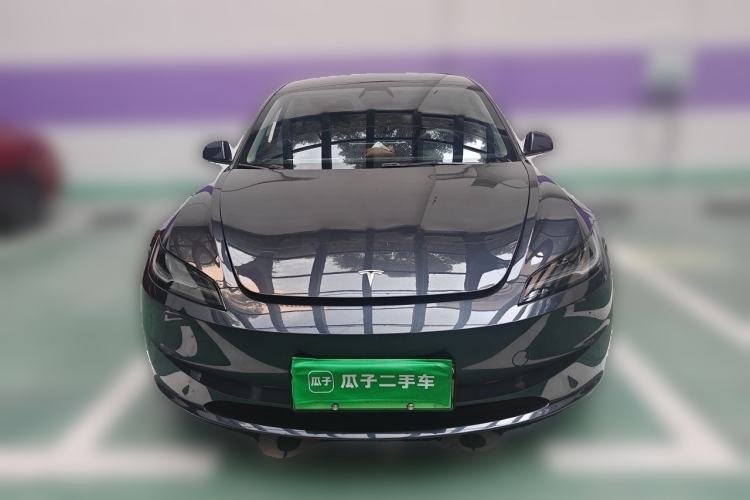 Used Tesla Model 3 2023 Long-Range All-Wheel-Drive Version