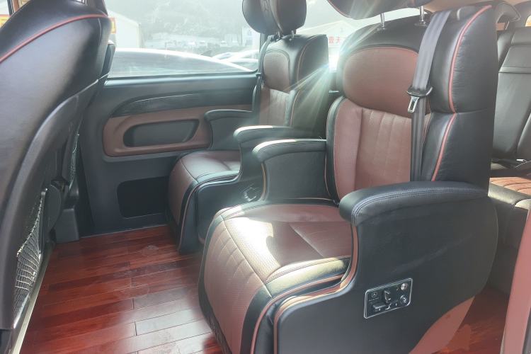 Used Mercedes-Benz Vito 2016 2.0T Business Edition Left Rear Seat