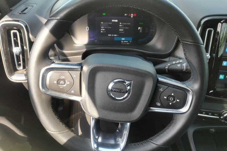 Used Volvo XC40 New Energy 2023 Long-Range Version Steering Wheel