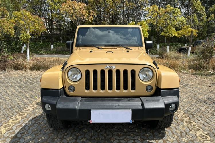 Used Jeep Wrangler 2013 3.6L Sahara two-door model
