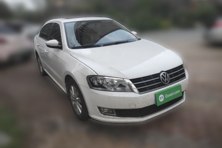 Used Volkswagen Lavida 2013 Restyled Classic 1.6L Automatic Comfort Edition Front Right 45 Deg