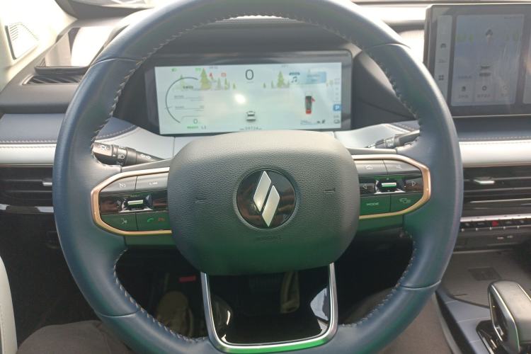 Used Livan Livan 9 2023 470 km Leading Edition