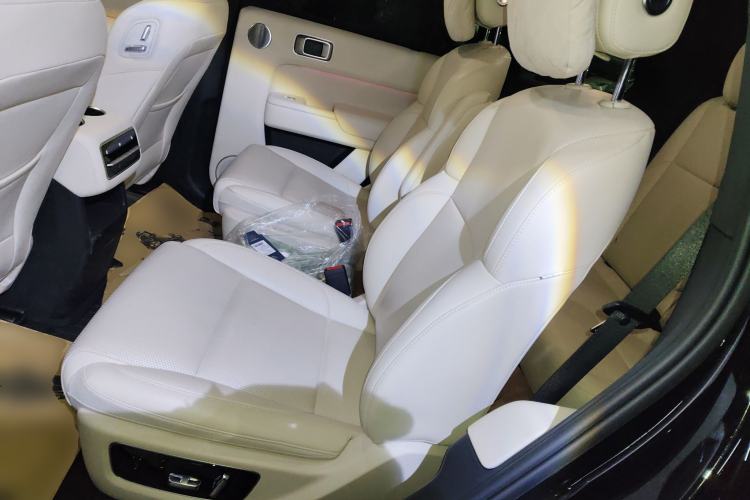 Used Li Auto L8 2023 Pro Model
