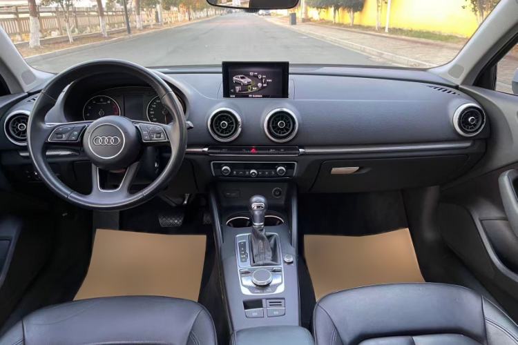 Used Audi A3 2019 Limousine 35 TFSI Style Edition China VI Emission Standard
