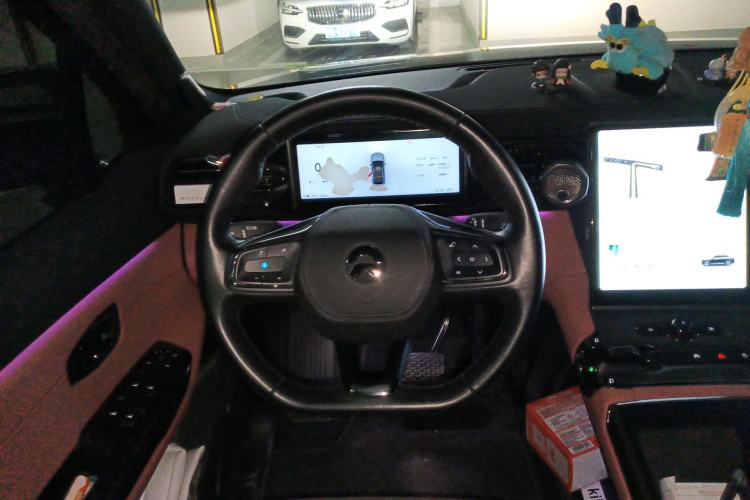 Used Nio EC6 2022 75 kWh Sport Edition Steering Wheel