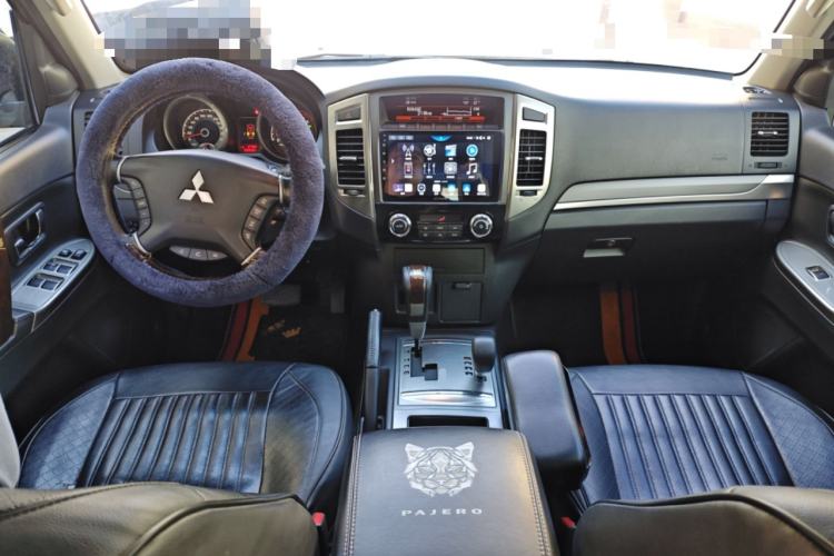 Used Mitsubishi Pajero 