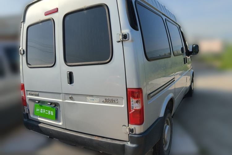 Used JMC Transit 2019 2.8T Commercial Version Short Wheelbase Mid-Roof 6-Seater China VI JX493