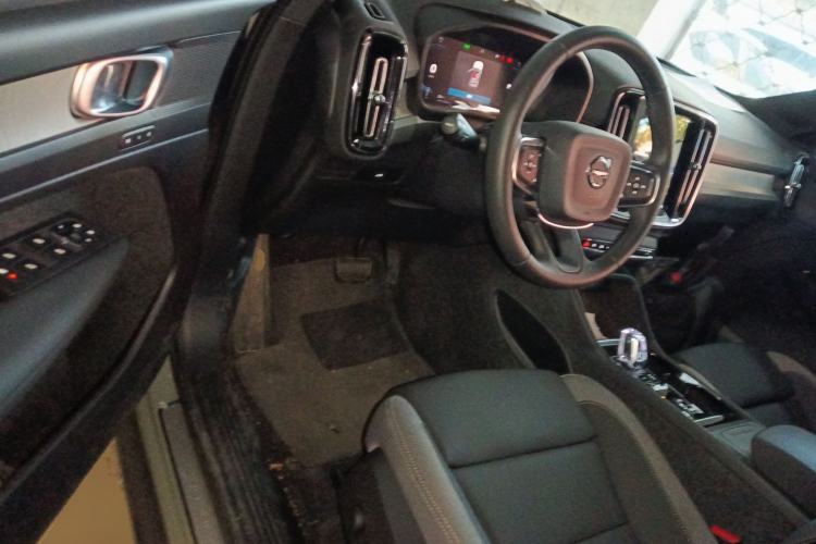 Used Volvo XC40 2024 B3 Zhiyuan Sport Edition
