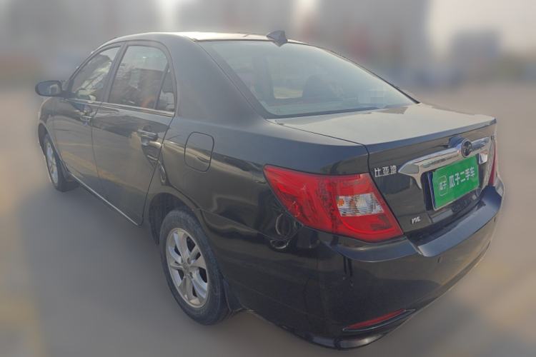 Used BYD F3 2015 Energy-Saving Edition 1.5L Manual Luxury Model
