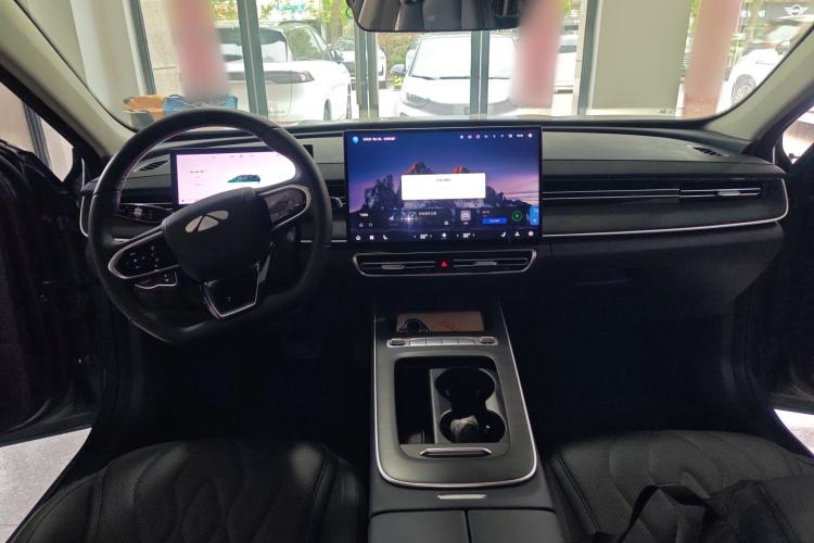 Used Chery Fengyun A8L 2025 1.5 TGDI 145 km Luxury Version Center Console