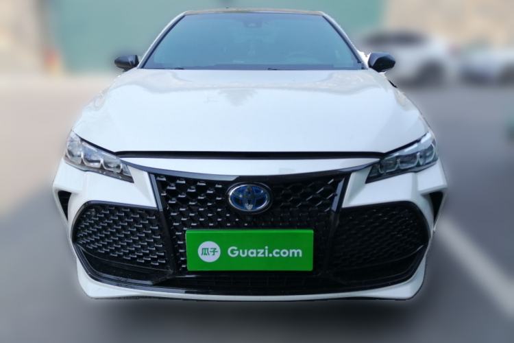 Used Toyota Avalon 2019 Dual-Engine 2.5L XLE Prestige Version China VI Standard Front