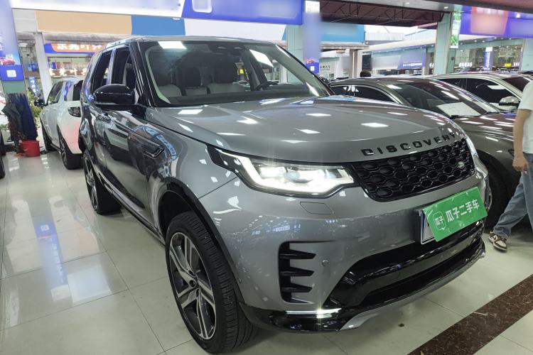 Used Land Rover Discovery 2021 360 PS R-Dynamic HSE Front Right 45 Deg