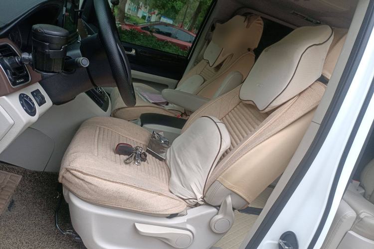 Used SAIC MAXUS G10 2016 1.9T Automatic Luxury Executive Edition Diesel China V Standard