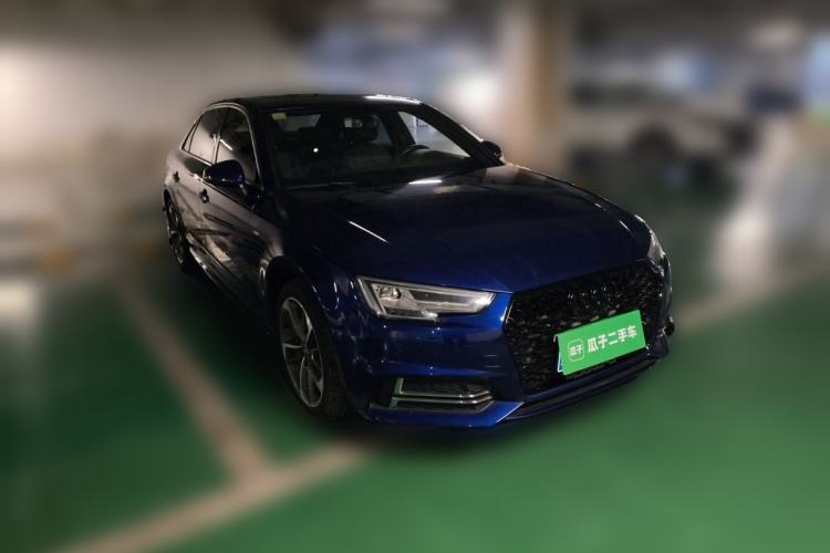 Used Audi A4L 2018 30th Anniversary Edition 40 TFSI Fashion Model
