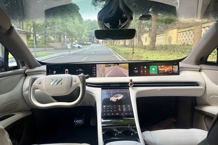 Used IM LS7 2023 90 kWh Elite Rear-Drive Version
