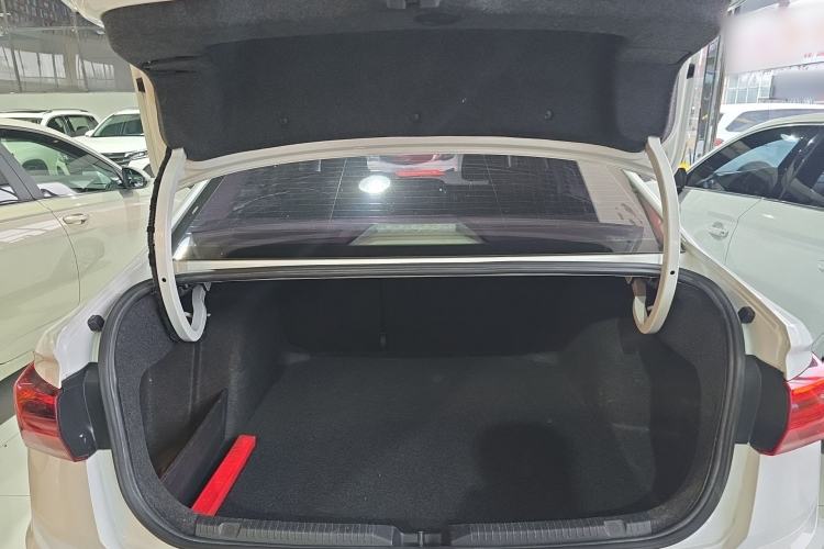 Used Volkswagen Bora 2019 1.5L Automatic Fashion Model Trunk