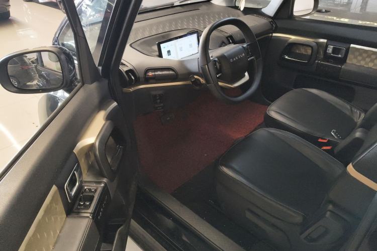 Used Baojun KiWi EV 2021 Artist Model Lithium Iron Phosphate
