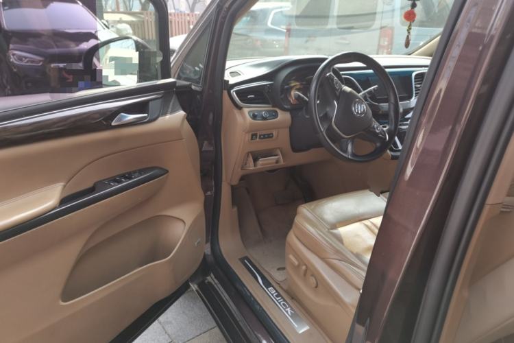 Used Buick GL8 2017 ES 28T Flagship Model China V Standard
