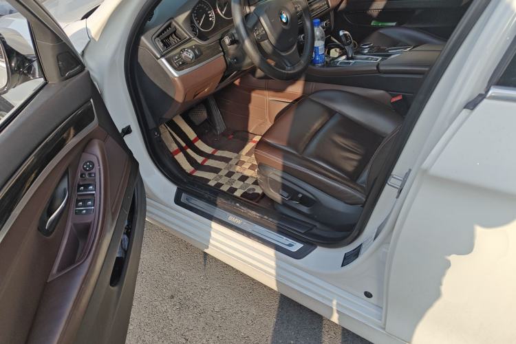 Used BMW 5 Series 2014 525Li Luxury Design Package